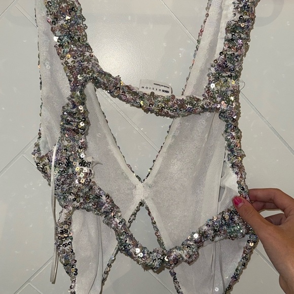 NWOT ASOS DESIGN SEQUIN SPLIT FRONT CAMI TOP WITH OPEN BACK-MULTI US 8 - Picture 8 of 11